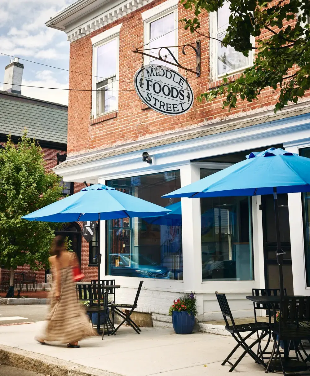 Middle Street Foods cafe storefront in Newburyport with welcoming entrance